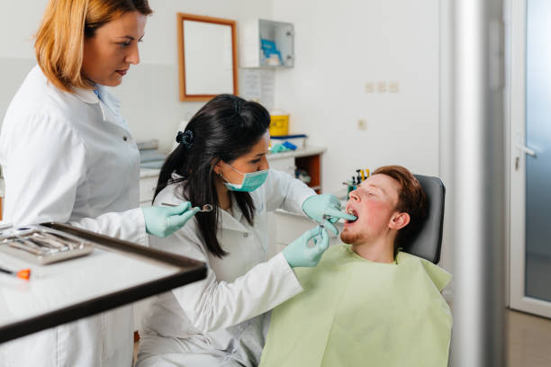Best Emergency Dentist No Insurance  in Lechee, AZ